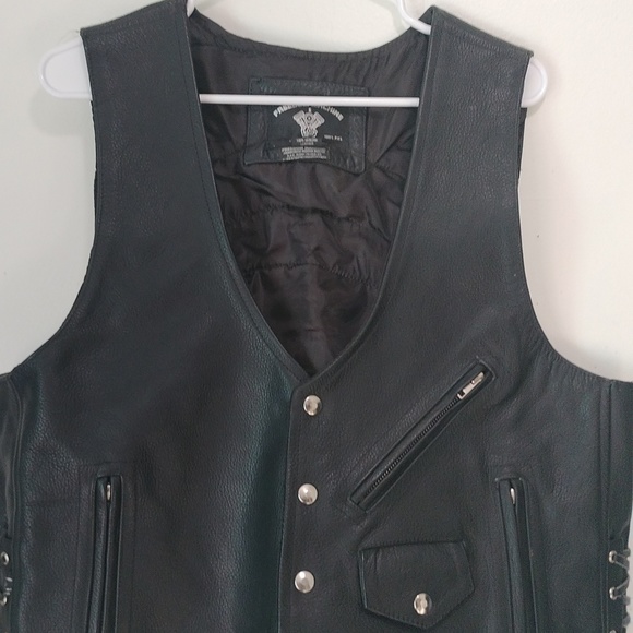 Freedom Machine Vest - Picture 2 of 16